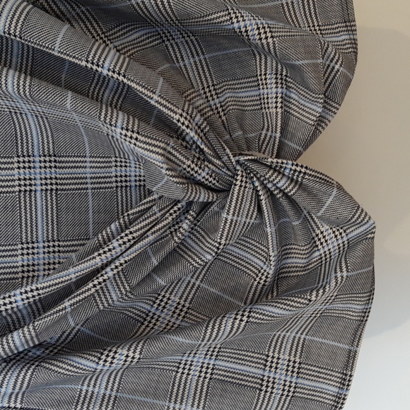 🌞3/$50 Kenar women's plaid top - Picture 3 of 4